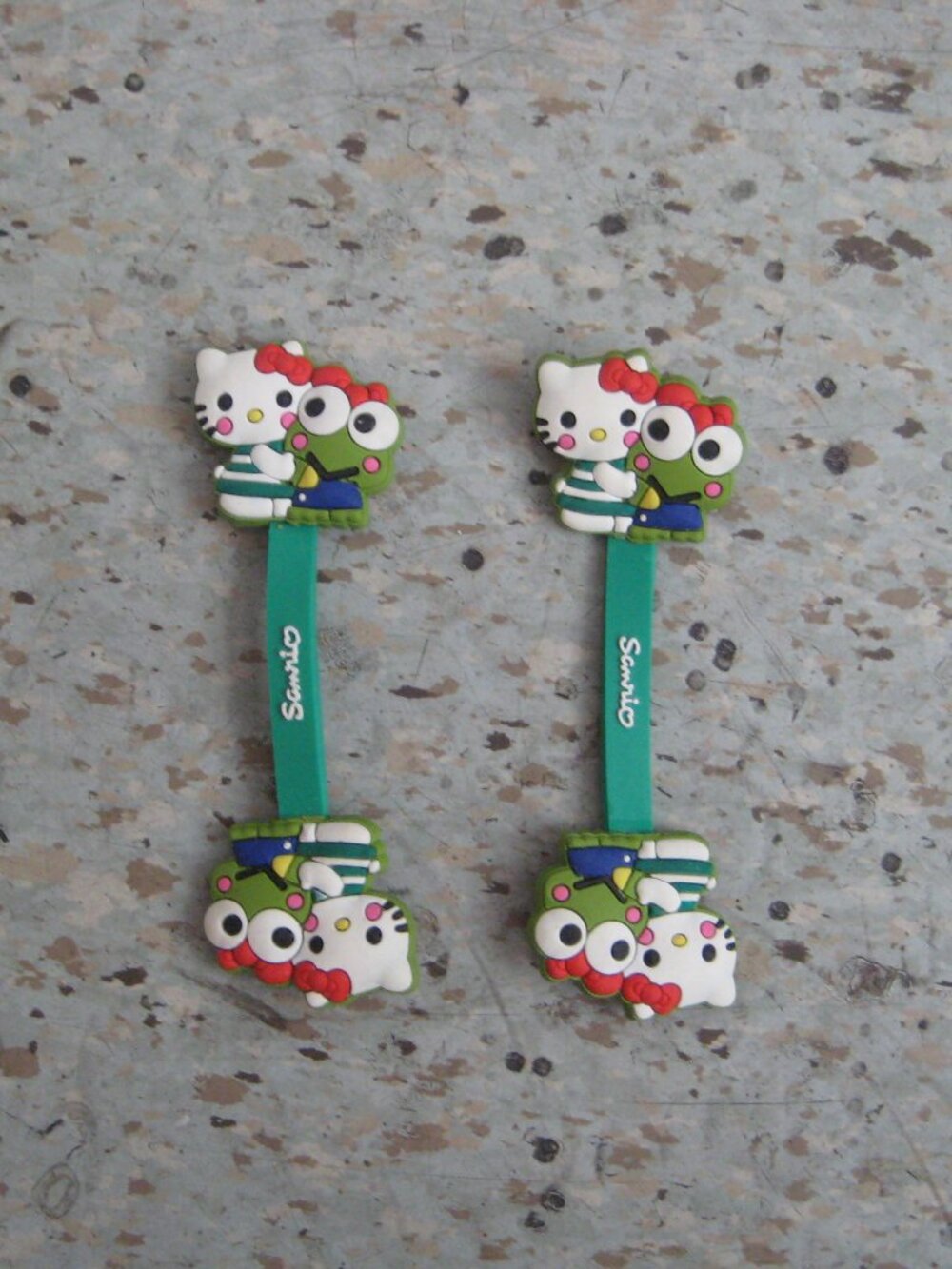 Sanrio Cord Holder - Hello Kitty and Keroppi